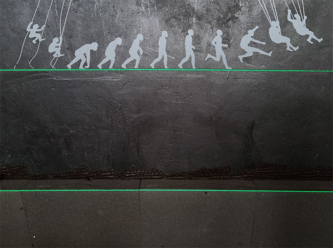 ... Yep, the show goes an!